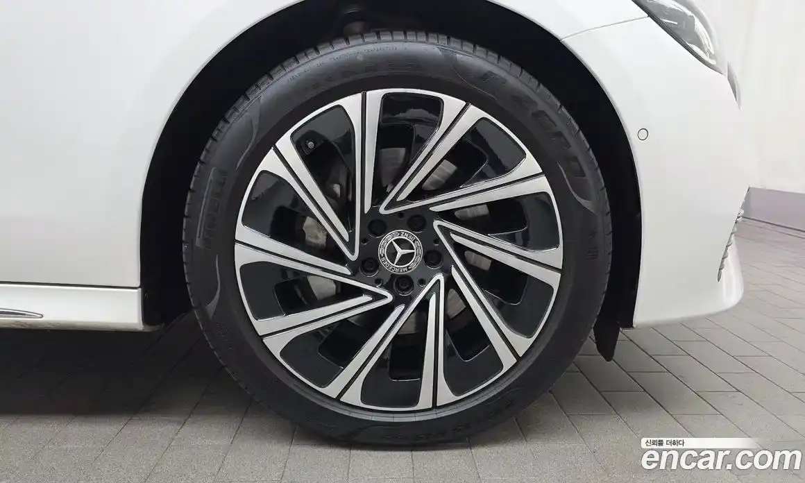 Mercedes-Benz E-Class 2025 2.0 Автомат в Москве № 238091, фото 5