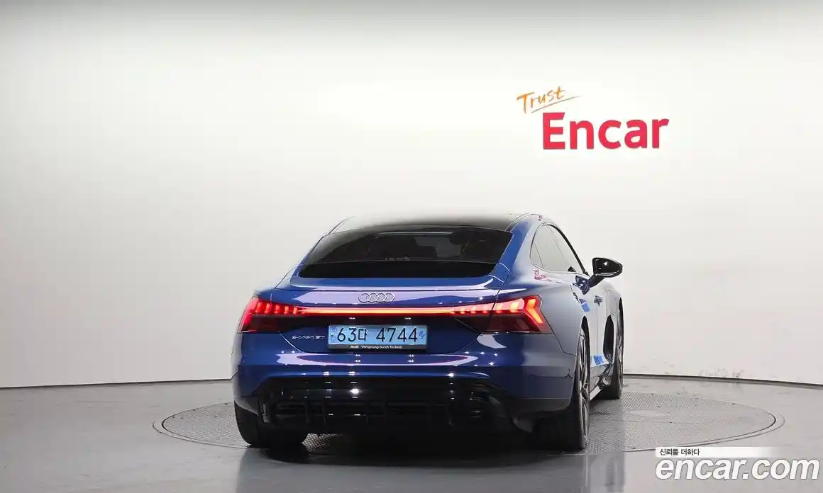 Audi e-tron GT 2022 0.1 Автомат в Москве № 343592, фото 4