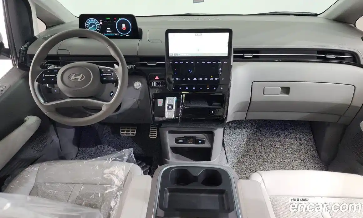 Hyundai Staria 2025 1.6 гидро в Москве № 48448, фото 6