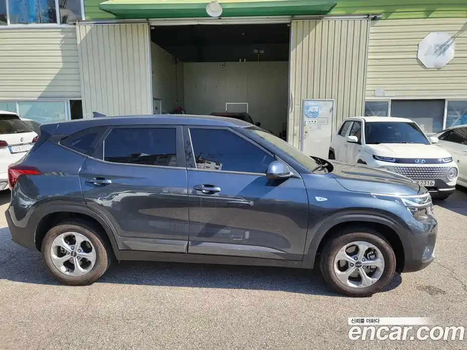 Kia Seltos 2024 1.6 Автомат в Москве № 54955, фото 3