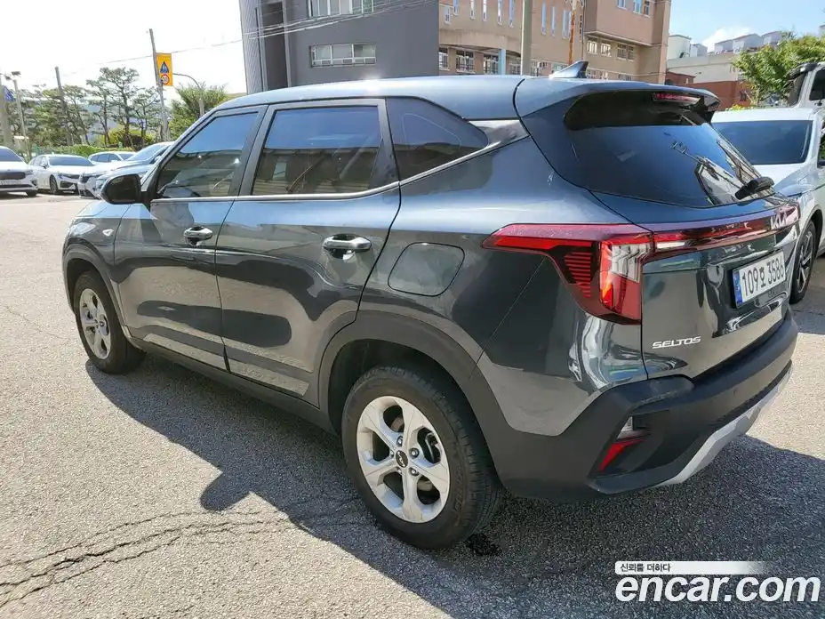 Kia Seltos 2024 1.6 Автомат в Москве № 54955, фото 8