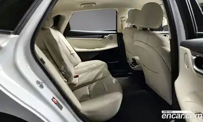 Hyundai Grandeur 2022 2.5 Автомат в Москве № 714303, миниатюра 12