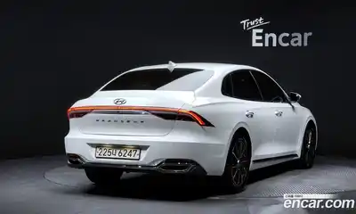 Hyundai Grandeur 2022 2.5 Автомат в Москве № 714303, миниатюра 2