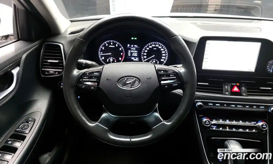 Hyundai Grandeur 2019 2.4 Автомат в Москве № 714771, фото 13