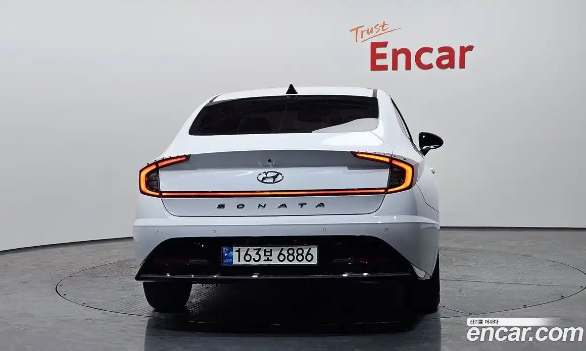 Hyundai Sonata 2023 2.0 Автомат в Москве № 714950, фото 4