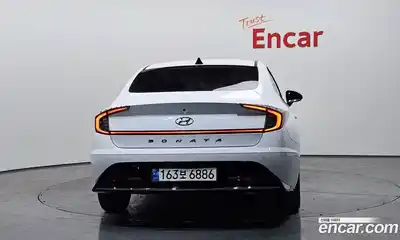 Hyundai Sonata 2023 2.0 Автомат в Москве № 714950, миниатюра 4