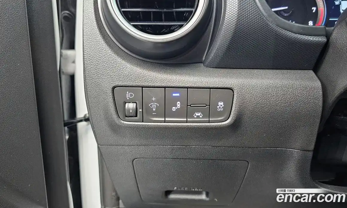 Hyundai Kona 2020 1.6 Автомат в Москве № 715285, фото 14