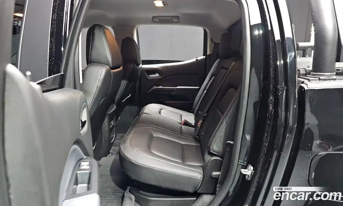 Chevrolet Colorado 2022 3.6 Автомат в Москве № 716069, фото 12