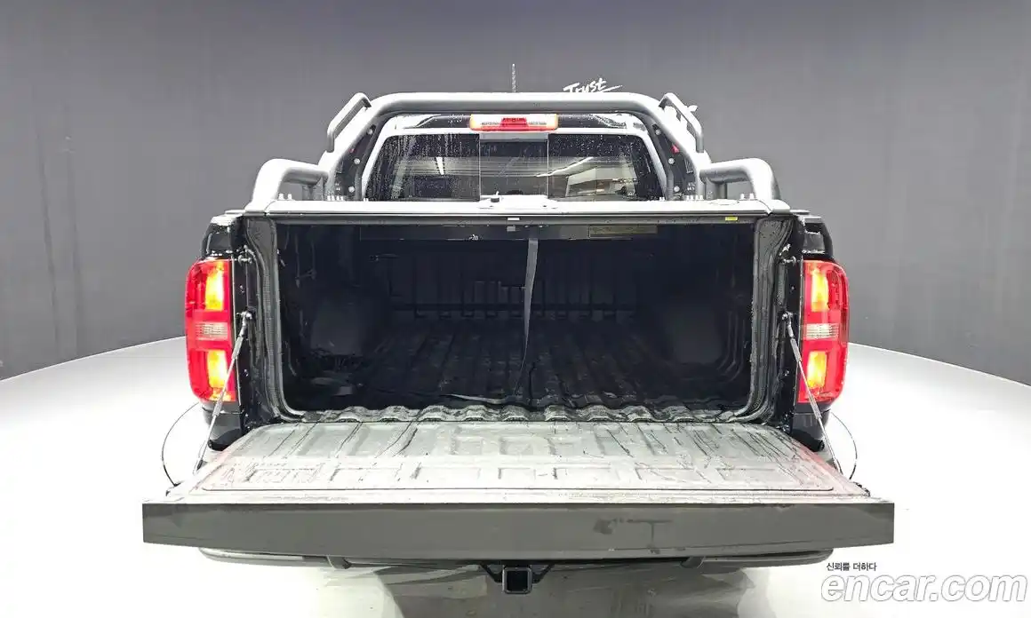 Chevrolet Colorado 2022 3.6 Автомат в Москве № 716069, фото 20