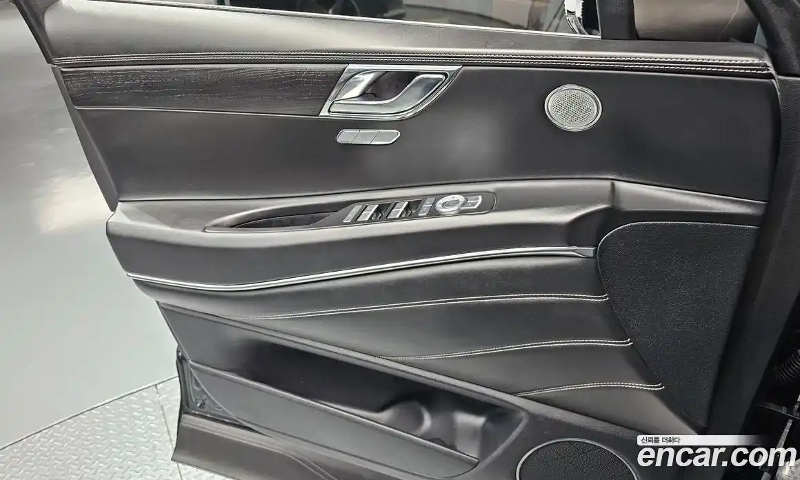 Genesis GV80 2021 2.5 Автомат в Москве № 716927, фото 15