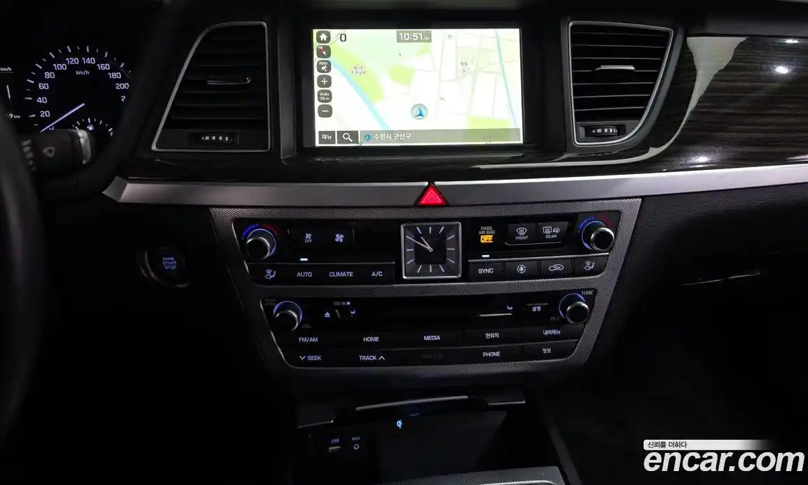 Genesis G80 2018 3.3 Автомат в Москве № 717106, фото 15