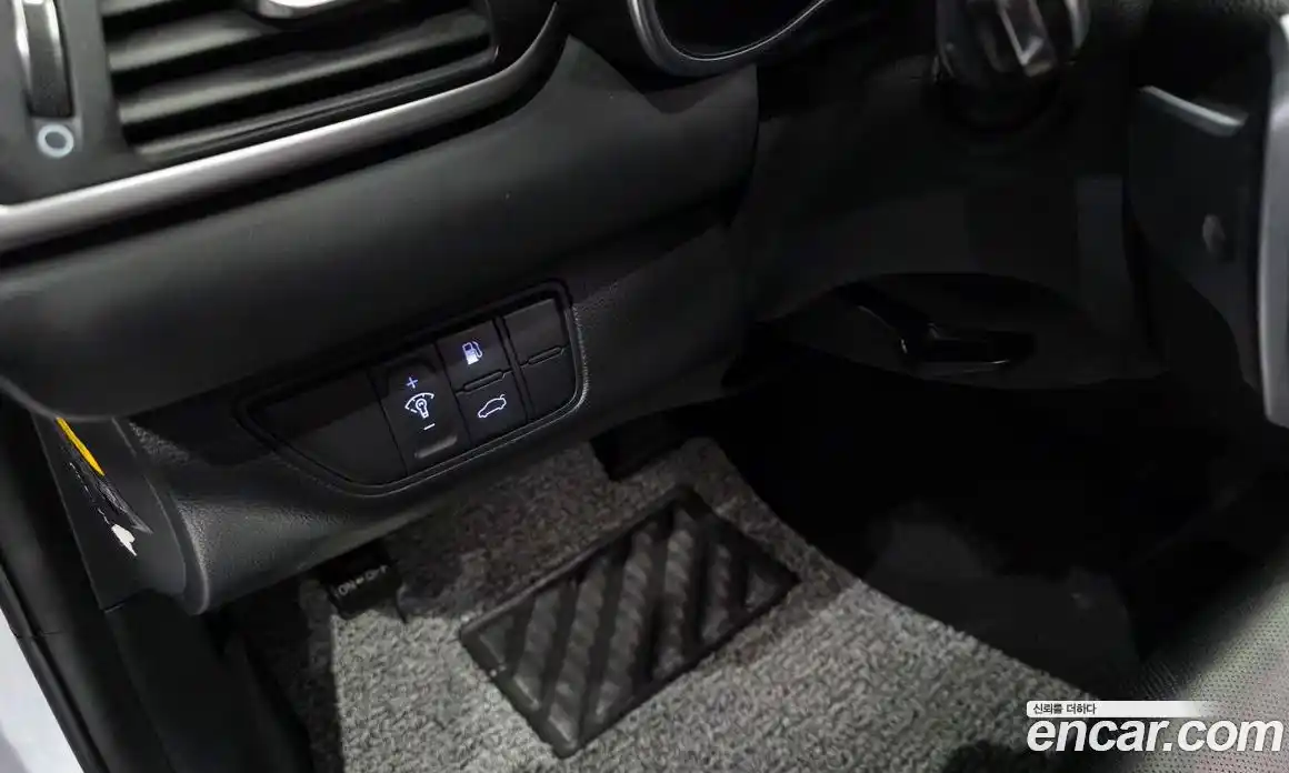 Genesis G70 2018 2.0 Автомат в Москве № 717334, фото 14