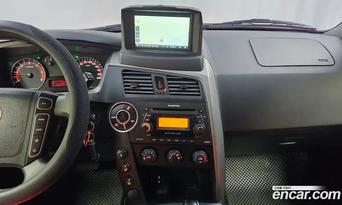 SsangYong Korando 2014 2.0 Автомат в Москве № 718280, фото 16