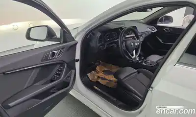 BMW 1-Series 2024 2.0 Автомат в Москве № 720377, миниатюра 11