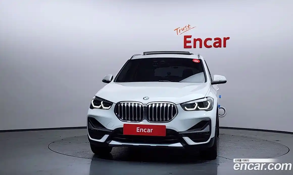 BMW X1 2021 2.0 Автомат в Москве № 721035, фото 3