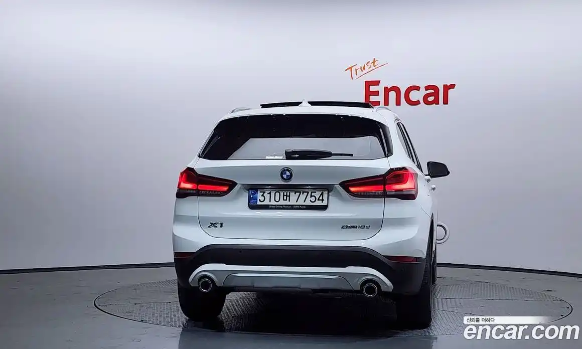 BMW X1 2021 2.0 Автомат в Москве № 721035, фото 4