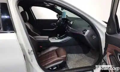 BMW 3-Series 2019 2.0 Автомат в Москве № 721312, миниатюра 11