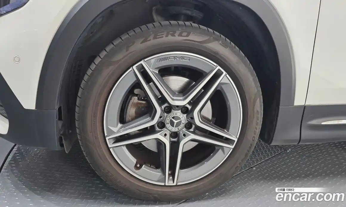 Mercedes-Benz GLB-Class 2022 2.0 Автомат в Москве № 722144, фото 4