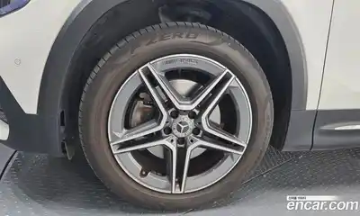 Mercedes-Benz GLB-Class 2022 2.0 Автомат в Москве № 722144, миниатюра 4