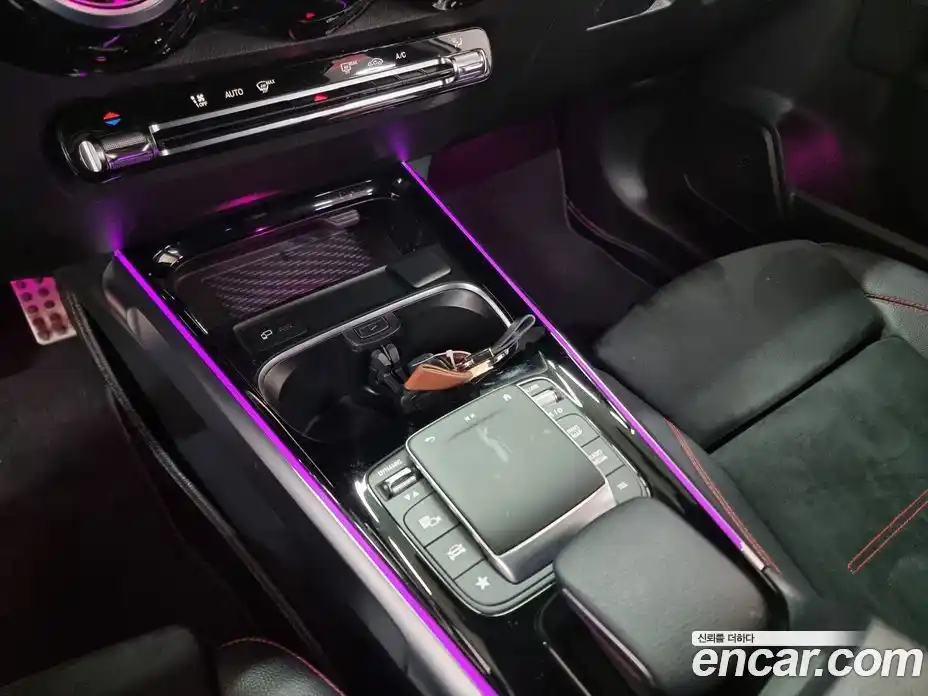 Mercedes-Benz GLB-Class 2021 2.0 Автомат в Москве № 722552, фото 16