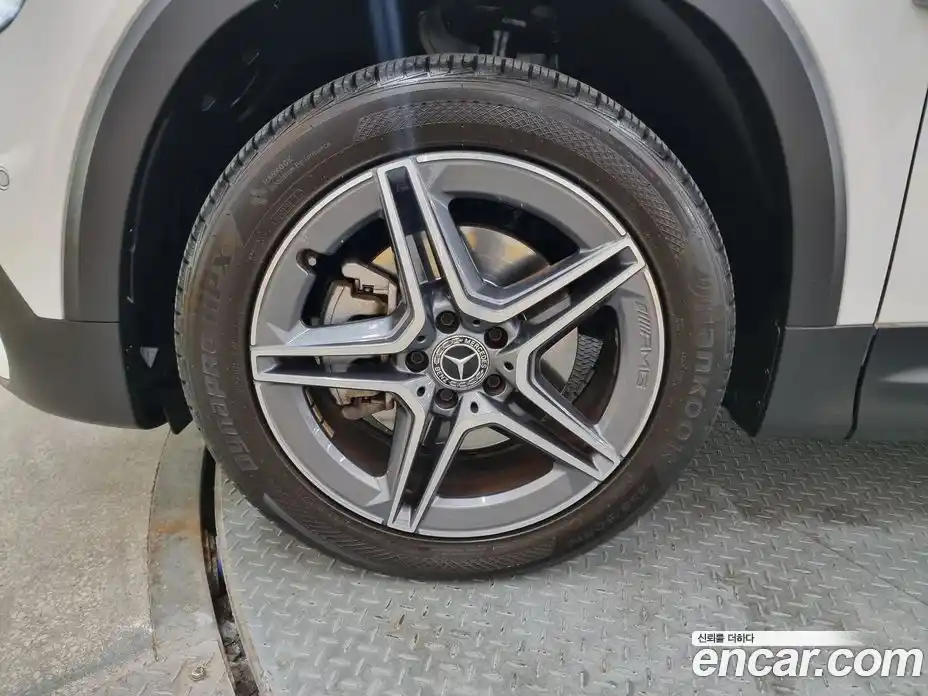 Mercedes-Benz GLB-Class 2021 2.0 Автомат в Москве № 722552, фото 5