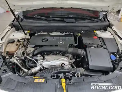 Mercedes-Benz GLB-Class 2021 2.0 Автомат в Москве № 722552, миниатюра 6