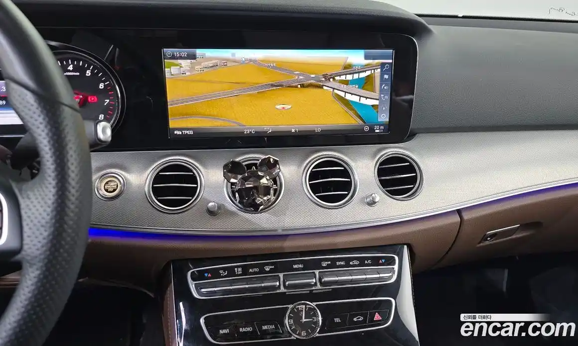 Mercedes-Benz E-Class 2018 2.0 Автомат в Москве № 722759, фото 14