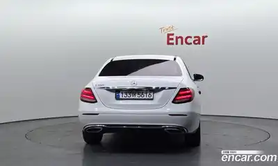 Mercedes-Benz E-Class 2018 2.0 Автомат в Москве № 722759, миниатюра 4