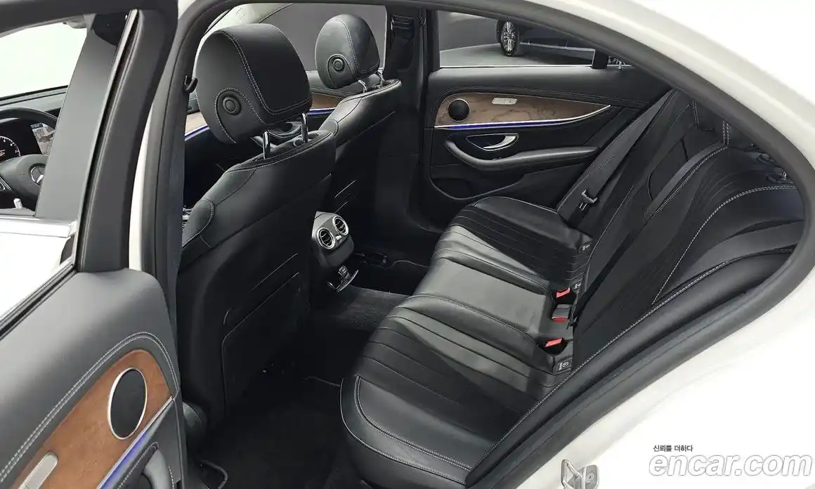 Mercedes-Benz E-Class 2017 2.0 Автомат в Москве № 722890, фото 12