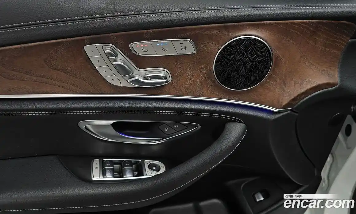 Mercedes-Benz E-Class 2017 2.0 Автомат в Москве № 722890, фото 17