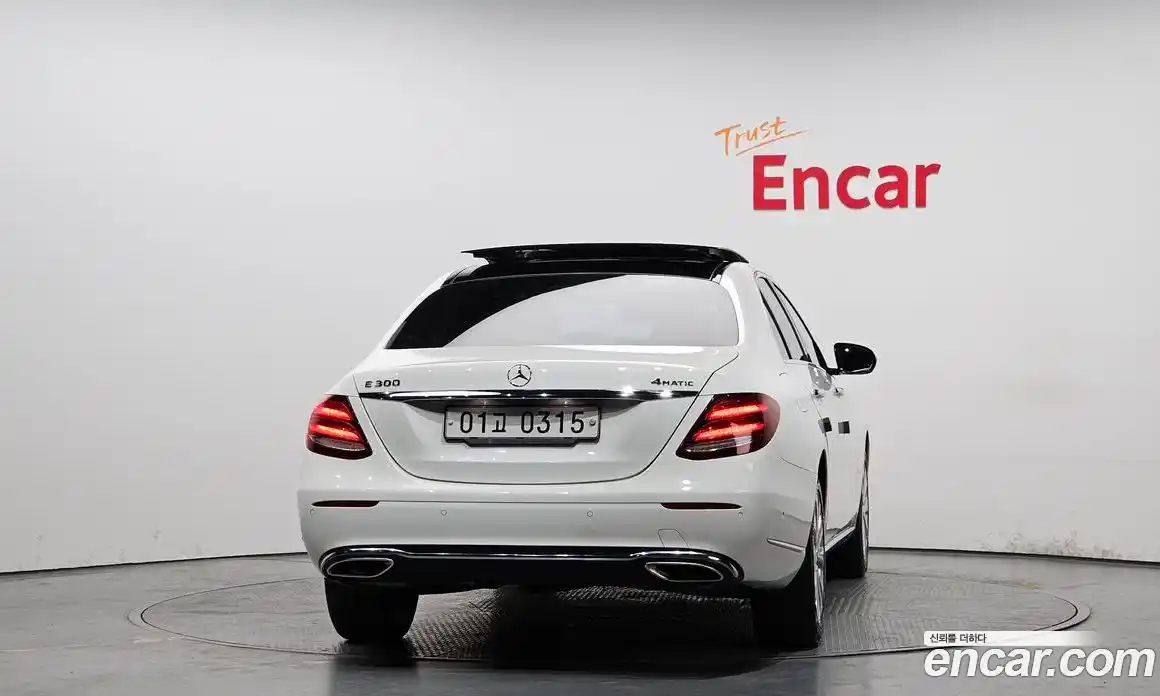 Mercedes-Benz E-Class 2017 2.0 Автомат в Москве № 722890, фото 4
