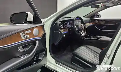Mercedes-Benz E-Class 2019 2.0 Автомат в Москве № 723140, миниатюра 11