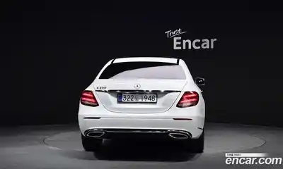 Mercedes-Benz E-Class 2019 2.0 Автомат в Москве № 723140, миниатюра 4