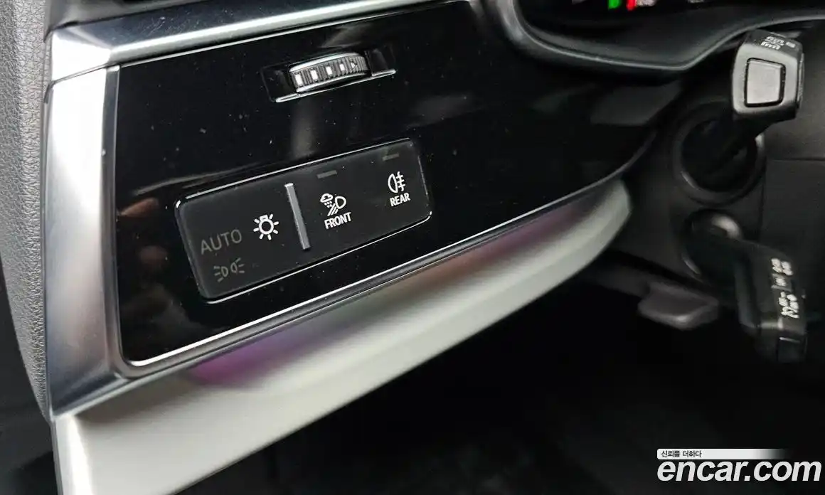 Audi Q8 2021 3.0 Автомат в Москве № 723539, фото 15