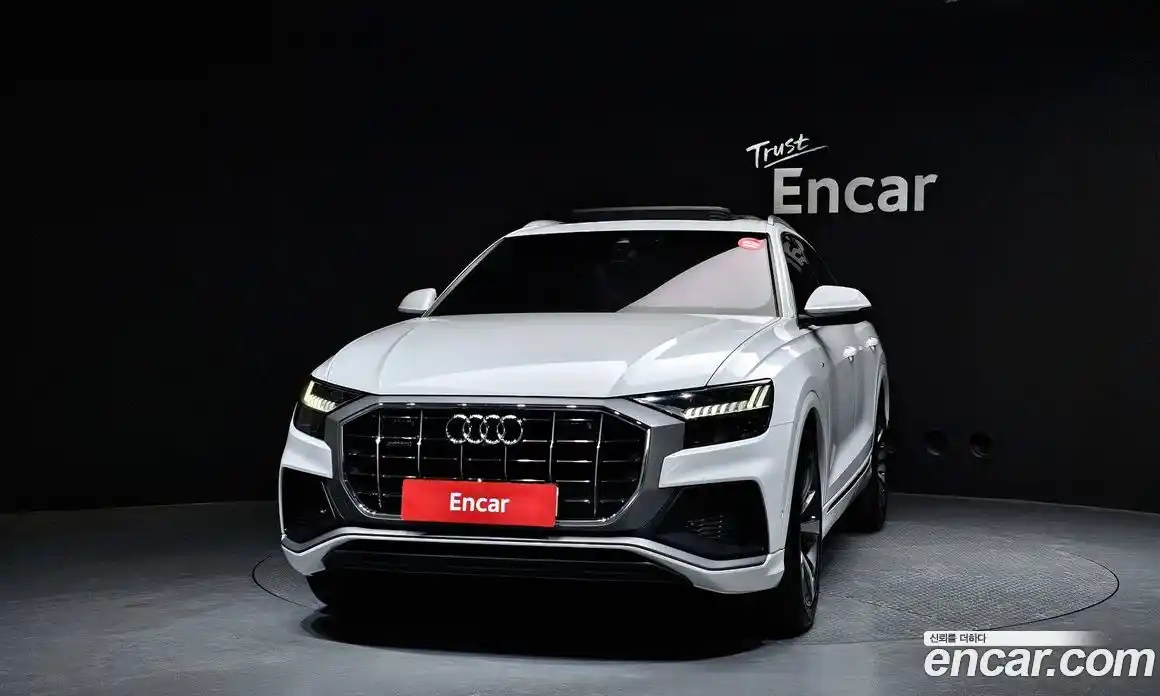 Audi Q8 2021 3.0 Автомат в Москве № 723539, фото 3