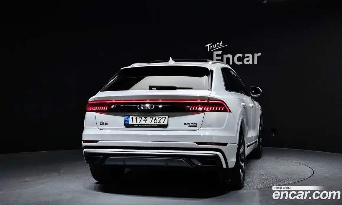 Audi Q8 2021 3.0 Автомат в Москве № 723539, фото 4