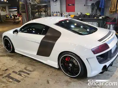 Audi R8 2009 4.2 Робот в Москве № 723943, миниатюра 5