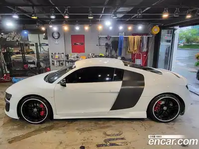 Audi R8 2009 4.2 Робот в Москве № 723943, миниатюра 7