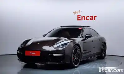 Porsche Panamera, 2019