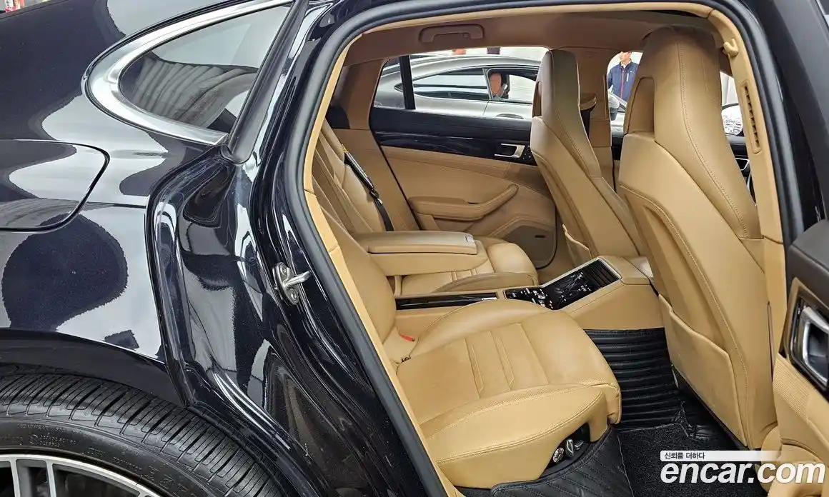 Porsche Panamera 2018 2.9 Автомат в Москве № 724270, фото 12