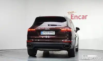 Porsche Cayenne 2016 3.0 Автомат в Москве № 724296, миниатюра 4