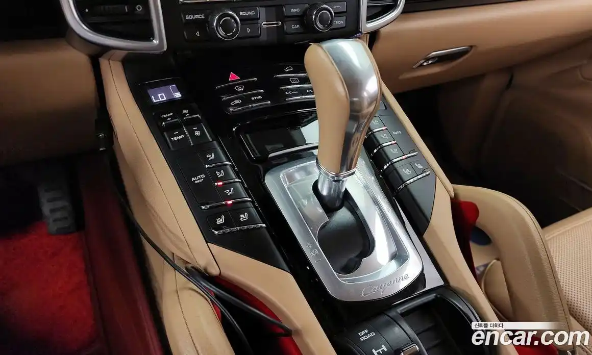 Porsche Cayenne 2016 3.0 Автомат в Москве № 724296, фото 9