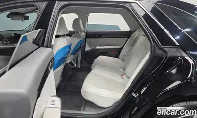 Hyundai Grandeur 2023 1.6 Автомат в Москве № 745412, миниатюра 11