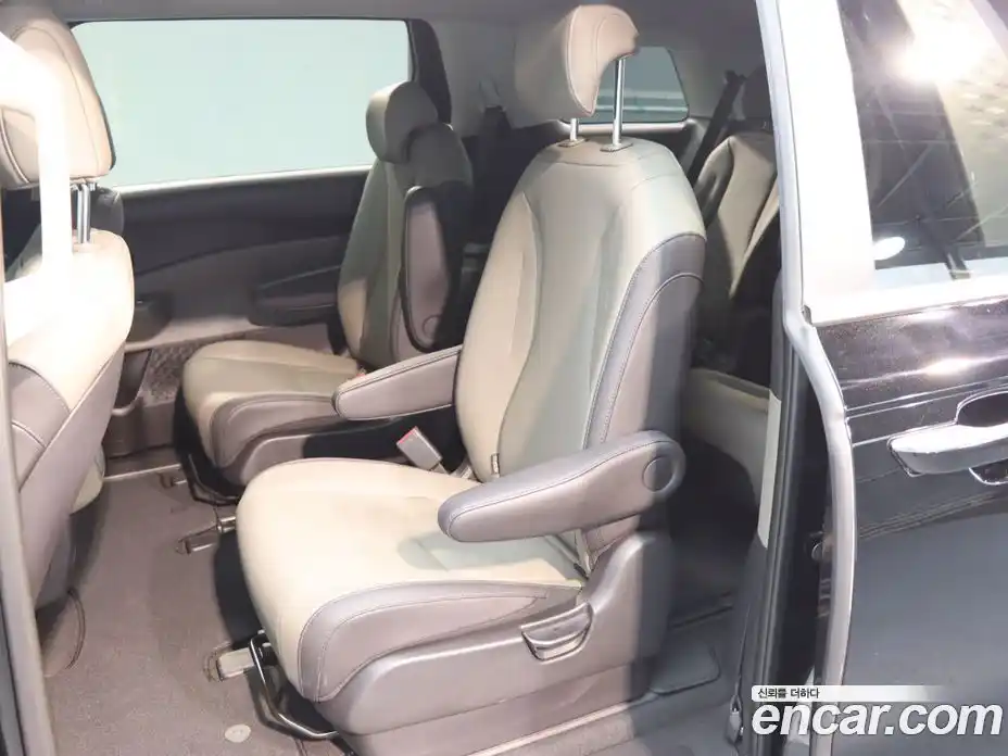 Kia Canival 2025 2.2 Автомат в Москве № 746054, фото 10