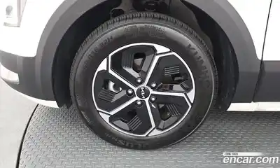 Kia Niro 2022 1.6 Автомат в Москве № 746212, миниатюра 4