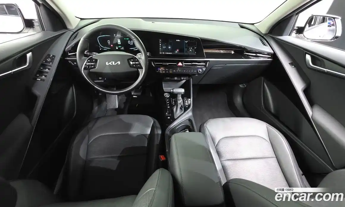 Kia Niro 2022 1.6 Автомат в Москве № 746212, фото 6