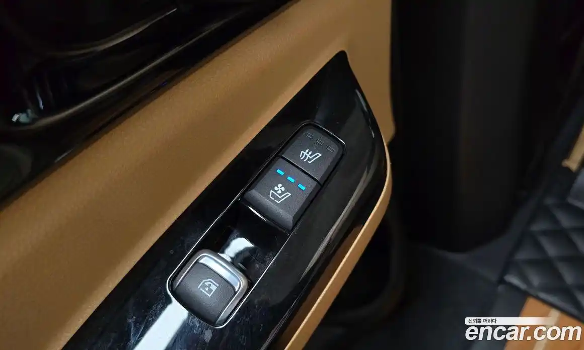 Kia Canival 2021 3.5 Автомат в Москве № 746272, фото 19