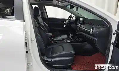 Kia K3 2019 1.6 Автомат в Москве № 746458, миниатюра 11