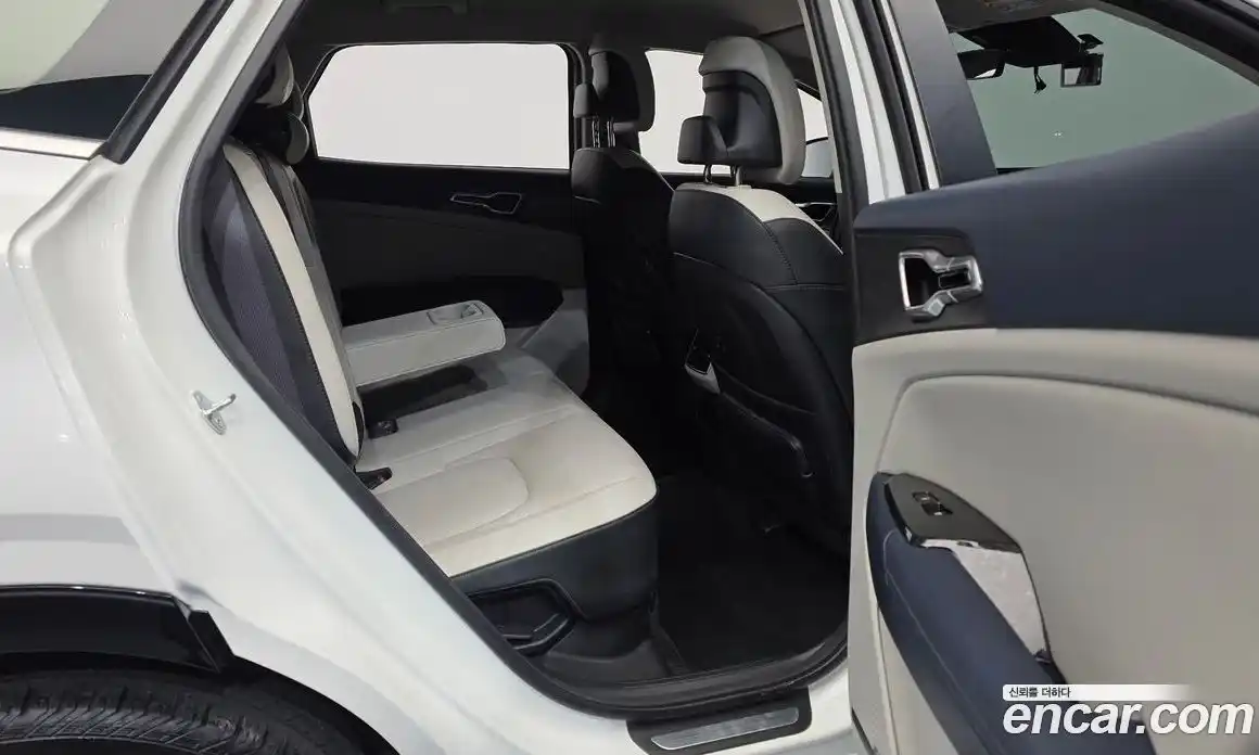 Kia Sportage 2023 1.6 Автомат в Москве № 746459, фото 12