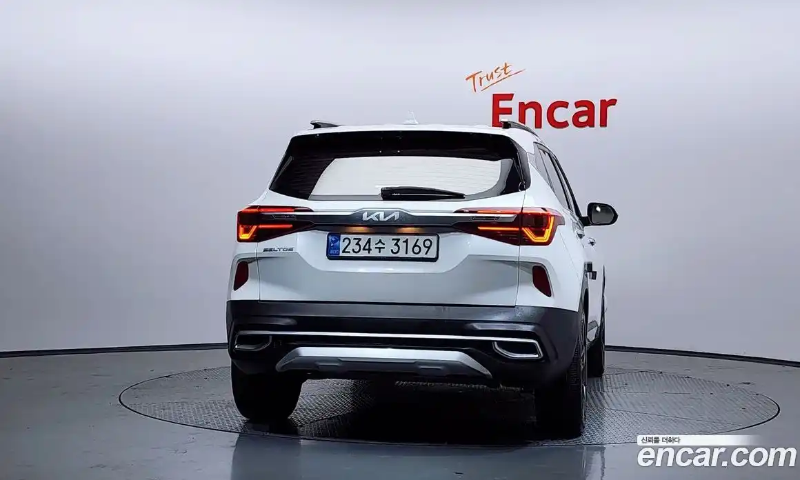 Kia Seltos 2022 1.6 Автомат в Москве № 746494, фото 4